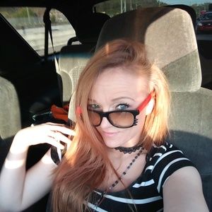 Meet your Posher, Elle